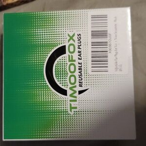 2 boxes of adjustable ear plugs